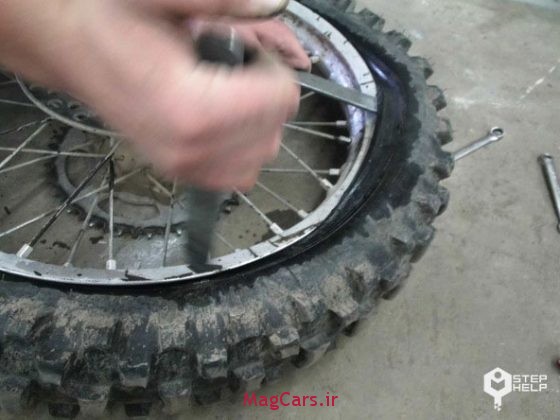تعویض لاستیک و تیوب چرخ موتور کراس (1)