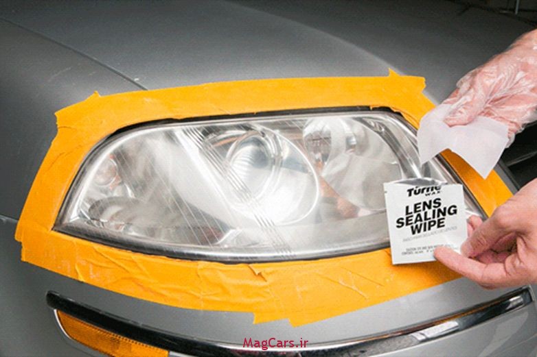 چگونه چراغ های جلوی ماشینمان را تمیز و نو کنیم؟ (5)